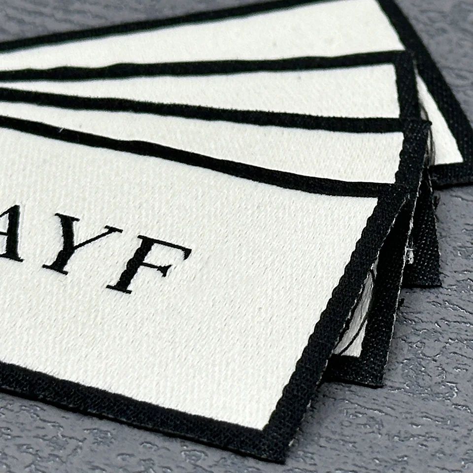 Factory price custom clothing own logo brand name tag woven clothing label printed clothing label
Factory price custom clothing own logo brand name tag woven clothing label printed clothing label
