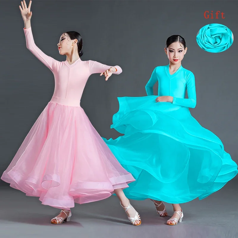 Children'S Latin Ballroom Dance Dress For Girls Pink V-Neck Split Large Skirt Modern Dance Gauze Skirt Ballroom Wear
Children'S Latin Ballroom Dance Dress For Girls Pink V-Neck Split Large Skirt Modern Dance Gauze Skirt Ballroom Wear