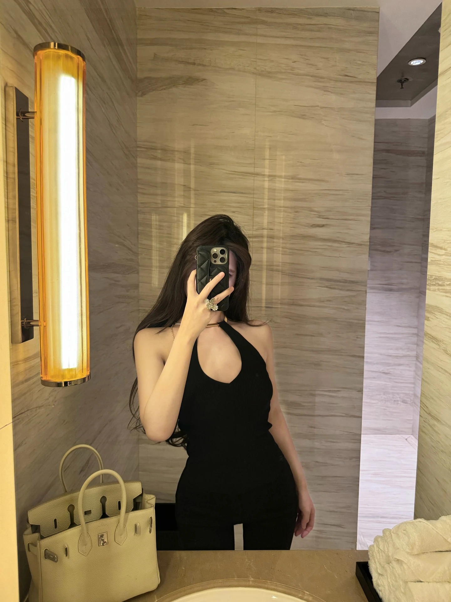M900 Metal Hollow out Knitted Slimming Waist Vest Women's Svel Sexy Tight-Fit Ne Hanging Design Color Top
M900 Metal Hollow out Knitted Slimming Waist Vest Women's Svel Sexy Tight-Fit Ne Hanging Design Color Top