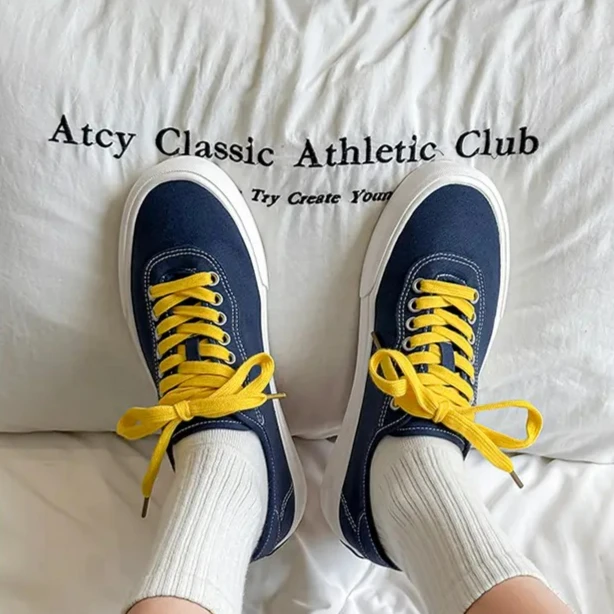 Pop of Yellow! Dark Blue Canvas Sneakers with Thick Soles & Contrast Laces ✨ Retro Streetwear Essentials
Pop of Yellow! Dark Blue Canvas Sneakers with Thick Soles & Contrast Laces ✨ Retro Streetwear Essentials