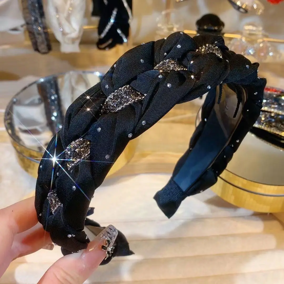 French High-end Camellia Headband for Women, Wide Edged Floral Organza Woven Classic Four Season Headband Elegant and Beautiful
French High-end Camellia Headband for Women, Wide Edged Floral Organza Woven Classic Four Season Headband Elegant and Beautiful