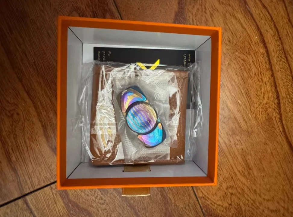 Б/у EDC Spinmoon zorcuti spinner гироскоп на кончиках пальцев декомпрессионные игрушки
Б/у EDC Spinmoon zorcuti spinner гироскоп на кончиках пальцев декомпрессионные игрушки
