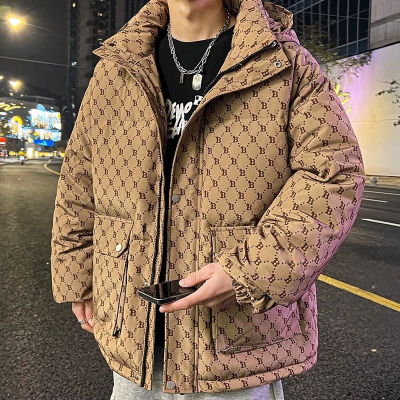 Зимняя утепленная модная белая пуховая куртка для мужчин, короткая, трендовая, для студентов, нейтральная, стильная, для активного отдыха, спортивная.
Зимняя утепленная модная белая пуховая куртка для мужчин, короткая, трендовая, для студентов, нейтральная, стильная, для активного отдыха, спортивная.