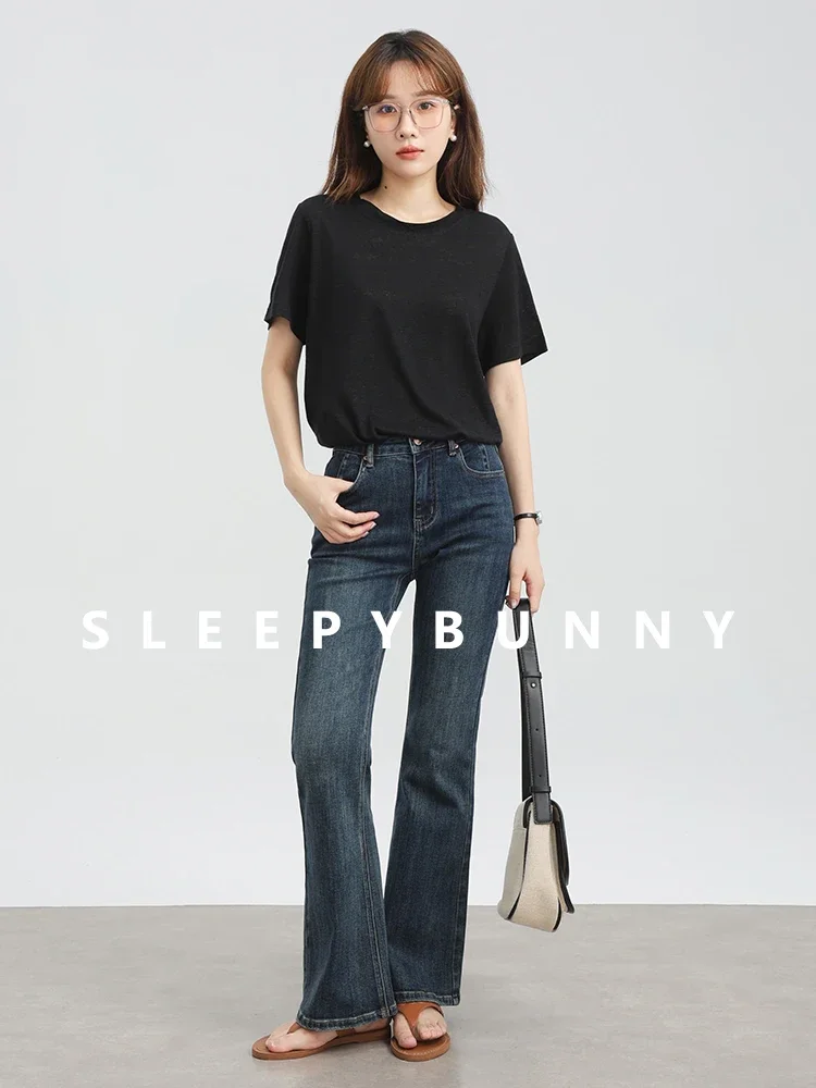 Women’s Lightweight Black T-Shirt – Semi-Sheer Loose Fit Summer Tee with Crew Neck & Short Sleeves for Minimalist Casual Styling
Women’s Lightweight Black T-Shirt – Semi-Sheer Loose Fit Summer Tee with Crew Neck & Short Sleeves for Minimalist Casual Styling