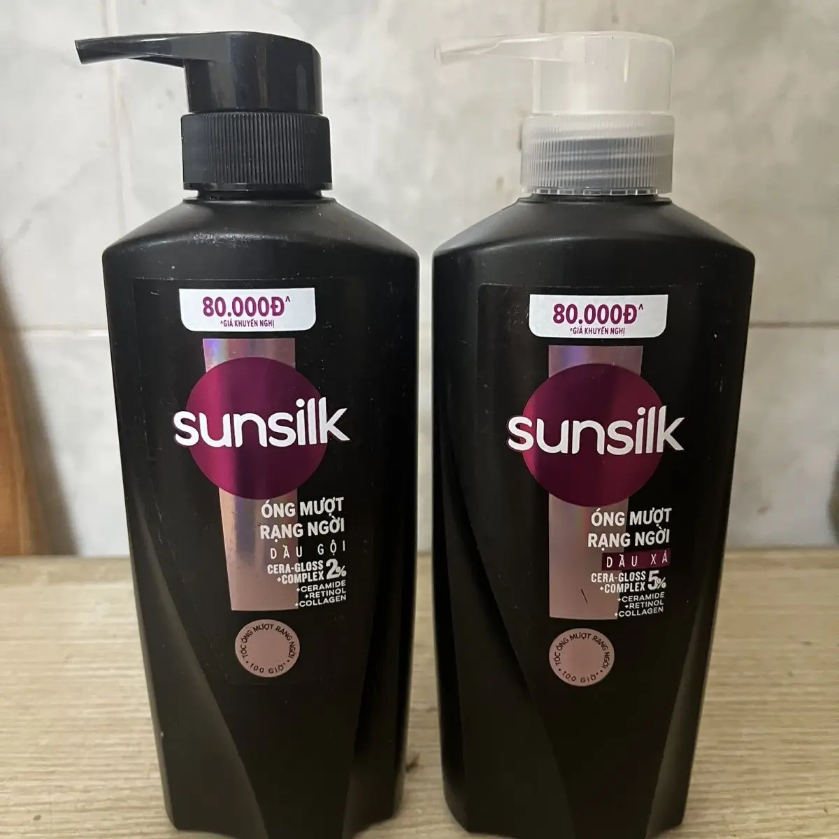 Travel Size Vietnamese Sunsilk 320ml – Smooth & Oil Control Duo, For Frizzy & Greasy Hair, Mild Liquid Emulsion
Travel Size Vietnamese Sunsilk 320ml – Smooth & Oil Control Duo, For Frizzy & Greasy Hair, Mild Liquid Emulsion