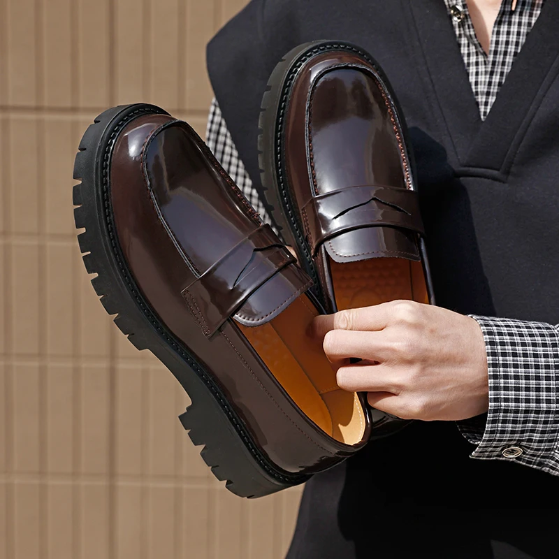 2026 Height Increase Platform Shoes Men Thick-soled Wedding Shoes Formal Business Shoes Slip-on Leather Increase Casual Loafers
2026 Height Increase Platform Shoes Men Thick-soled Wedding Shoes Formal Business Shoes Slip-on Leather Increase Casual Loafers