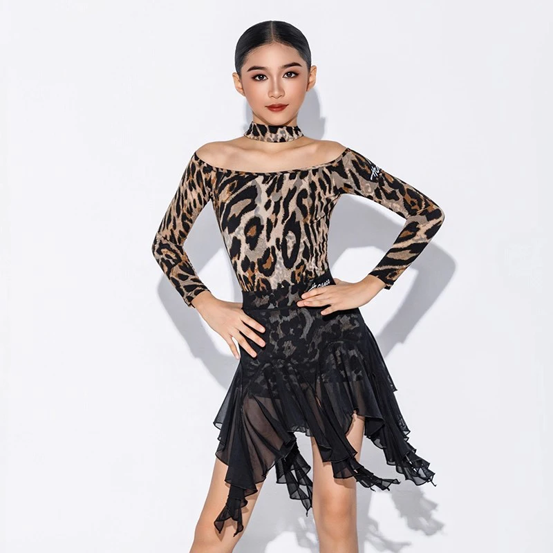 Детская одежда для выступлений в латинских танцах, костюмы для девочек, топ с леопардовым принтом и вырезом лодочкой, сетчатая юбка, одежда для танго, латинских танцев, сценическая одежда DN21974
Детская одежда для выступлений в латинских танцах, костюмы для девочек, топ с леопардовым принтом и вырезом лодочкой, сетчатая юбка, одежда для танго, латинских танцев, сценическая одежда DN21974