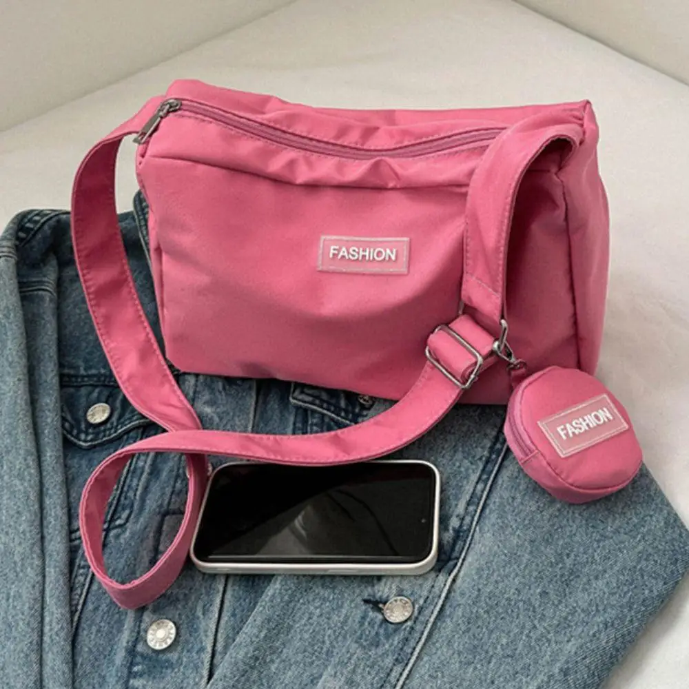Nylon Hobos Crossbody Bags Solid Casual Zipper Women's Bags 2024 Fashion High Capacity Single Shoulder Totes Bag With Coin Purse
Nylon Hobos Crossbody Bags Solid Casual Zipper Women's Bags 2024 Fashion High Capacity Single Shoulder Totes Bag With Coin Purse