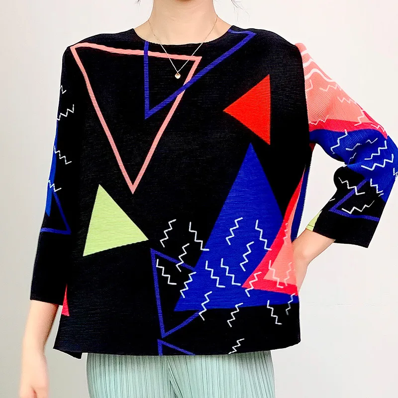 Pleated Women's Fashion Design Sense Niche 2023 New Printed Loose Size T-shirt Ladies
Pleated Women's Fashion Design Sense Niche 2023 New Printed Loose Size T-shirt Ladies