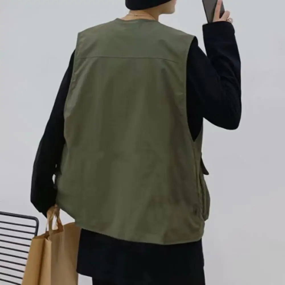 V-neck Sleeveless Waistcoat Men's Casual V-neck Sleeveless Cargo Vest with Multi Pockets Zipper Buckle Placket Autumn for Men
V-neck Sleeveless Waistcoat Men's Casual V-neck Sleeveless Cargo Vest with Multi Pockets Zipper Buckle Placket Autumn for Men