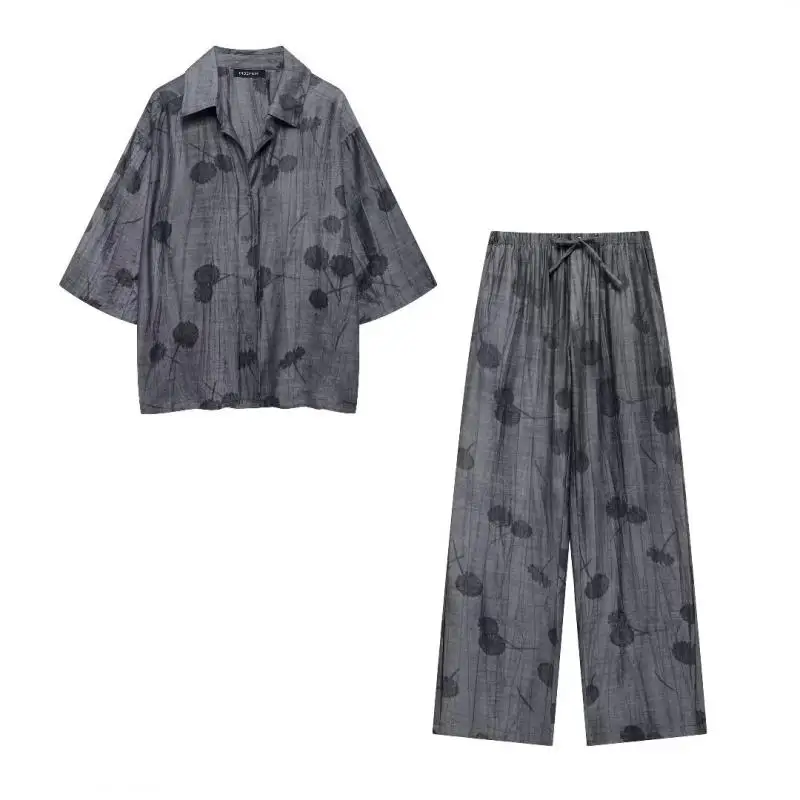 Stylish Women's Spring Summer Jacquard Loose Shirt and Pants Set Casual Chic Printed Ladies Outfit Fashionable Comfort Wear
Stylish Women's Spring Summer Jacquard Loose Shirt and Pants Set Casual Chic Printed Ladies Outfit Fashionable Comfort Wear