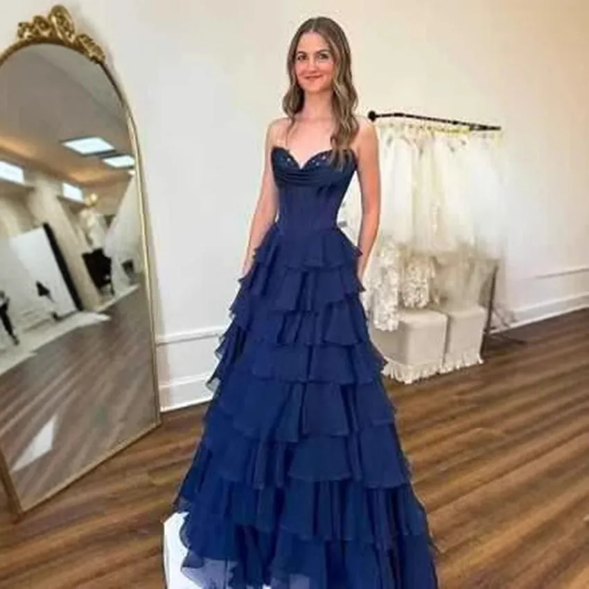 Strapless Ball Gown Tight Corset A-Line Layered Floor Length Wedding Party Dress Customized Backless Evening Dresses for Women
Strapless Ball Gown Tight Corset A-Line Layered Floor Length Wedding Party Dress Customized Backless Evening Dresses for Women