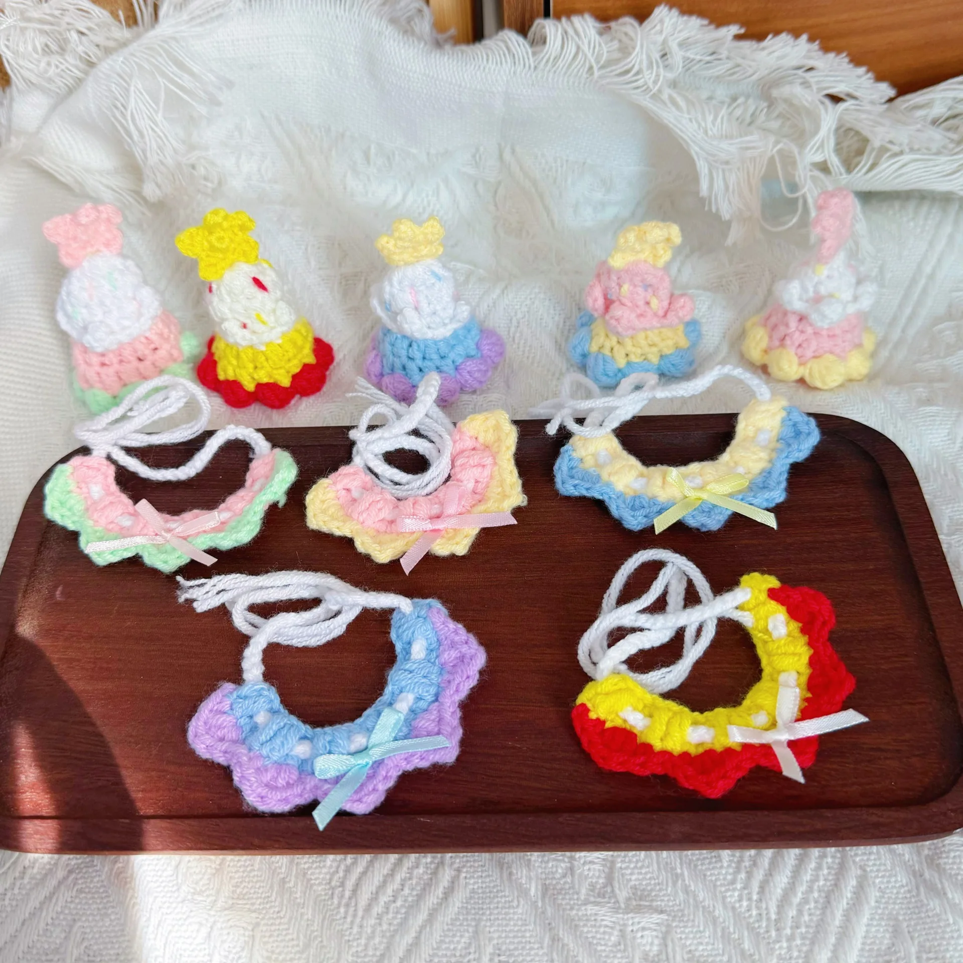 Clothes For 4th Gen Mini LABUBU 10cm Pin For Love Series Handmade Knitted Hat & Bib Set Doll Outfit & Accessories
Clothes For 4th Gen Mini LABUBU 10cm Pin For Love Series Handmade Knitted Hat & Bib Set Doll Outfit & Accessories