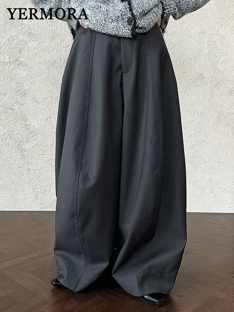 YERMORA Серые короткие повседневные широкие драпированные брюки с высокой талией для женщин, свободные новые брюки, модные брюки, осень-зима 2025
YERMORA Серые короткие повседневные широкие драпированные брюки с высокой талией для женщин, свободные новые брюки, модные брюки, осень-зима 2025
