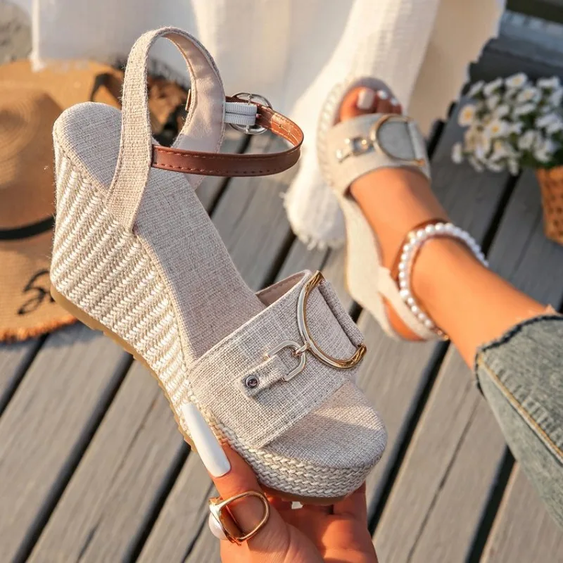 Women Wedge Sandals Platform High Heels Woven Look Texture Open Toe Buckle Ankle Strap Summer Beach Casual Party Beige Fashion
Women Wedge Sandals Platform High Heels Woven Look Texture Open Toe Buckle Ankle Strap Summer Beach Casual Party Beige Fashion