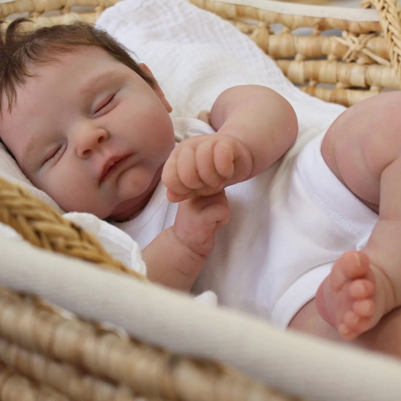 BZDOLL 50cm 20in Chubby Asleep Reborn Doll, Cloth Body & Vinyl Limbs, 3D Veined Skin, Lifelike Art Toy, Kids Gift
BZDOLL 50cm 20in Chubby Asleep Reborn Doll, Cloth Body & Vinyl Limbs, 3D Veined Skin, Lifelike Art Toy, Kids Gift