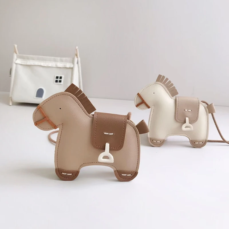 Children Messgener Bag Cute Original Shoulder Bags for Boys Cute Horse Kids Bag for Girls Mochila Infantil Menina Mochila Niño
Children Messgener Bag Cute Original Shoulder Bags for Boys Cute Horse Kids Bag for Girls Mochila Infantil Menina Mochila Niño