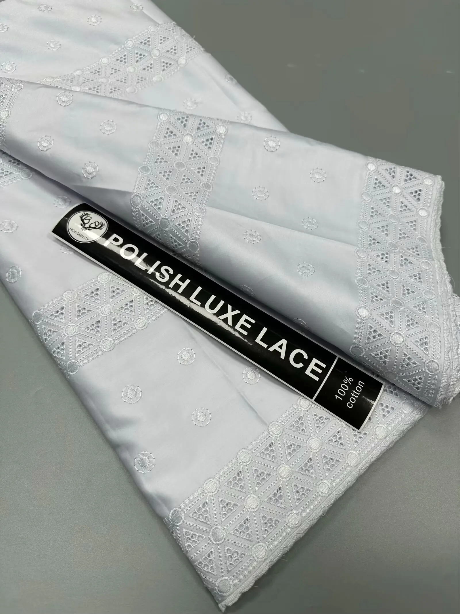 Premium Cotton Tribute Satin Large Machine Embroidery Luxury Polish Lace Fabrics For Garment Dresses 5 Yards 17A08
Premium Cotton Tribute Satin Large Machine Embroidery Luxury Polish Lace Fabrics For Garment Dresses 5 Yards 17A08