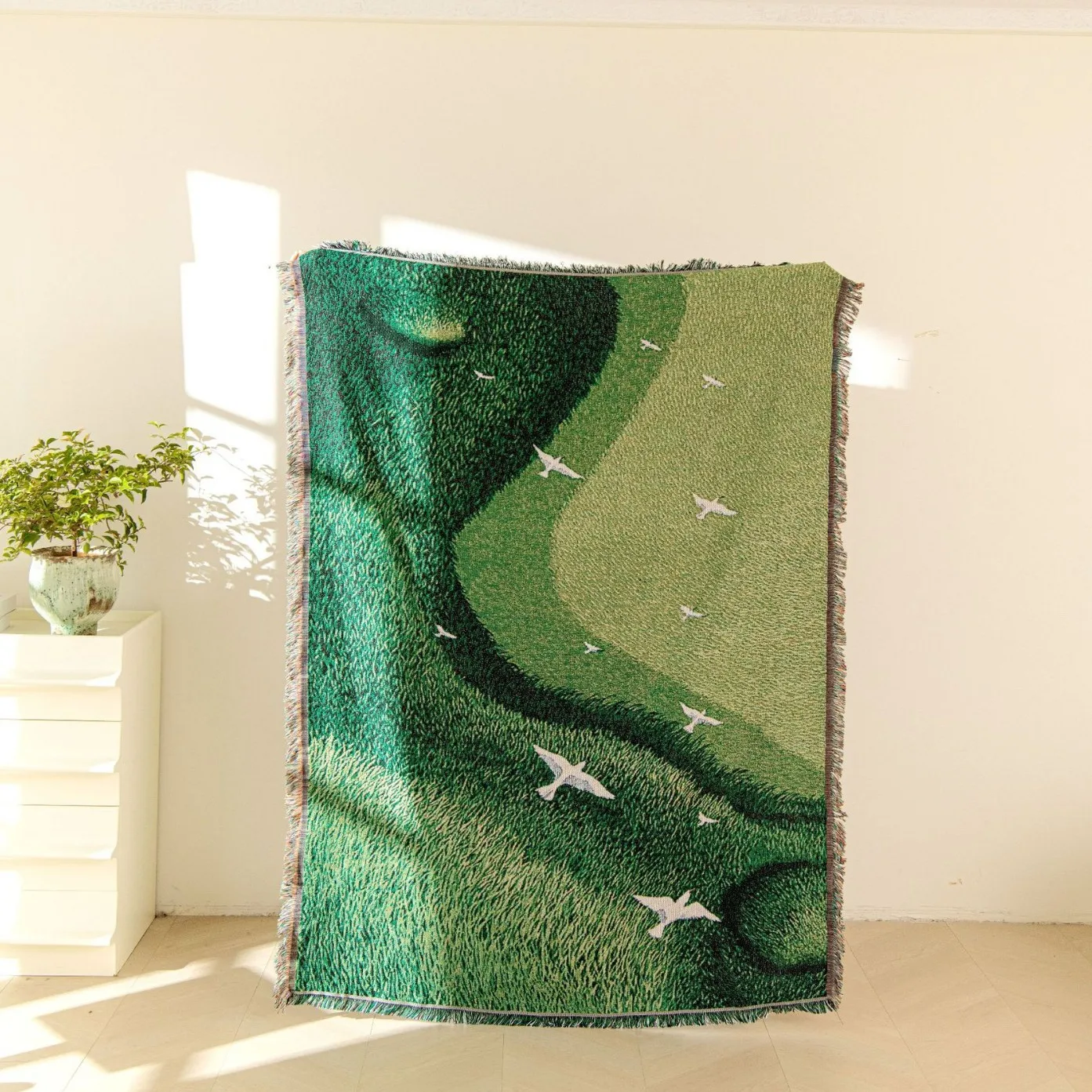 Abstract Landscape Throw Blanket with Flying Birds Green Scenic Woven Tapestry for Sofa & Bed Modern Nature Decor Fringed Throw
Abstract Landscape Throw Blanket with Flying Birds Green Scenic Woven Tapestry for Sofa & Bed Modern Nature Decor Fringed Throw