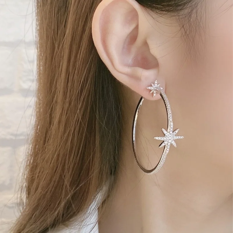 Hot-selling for women, European American style, micro-inlaid zircon, star-shaped large earrings, sexy and ele
Hot-selling for women, European American style, micro-inlaid zircon, star-shaped large earrings, sexy and ele