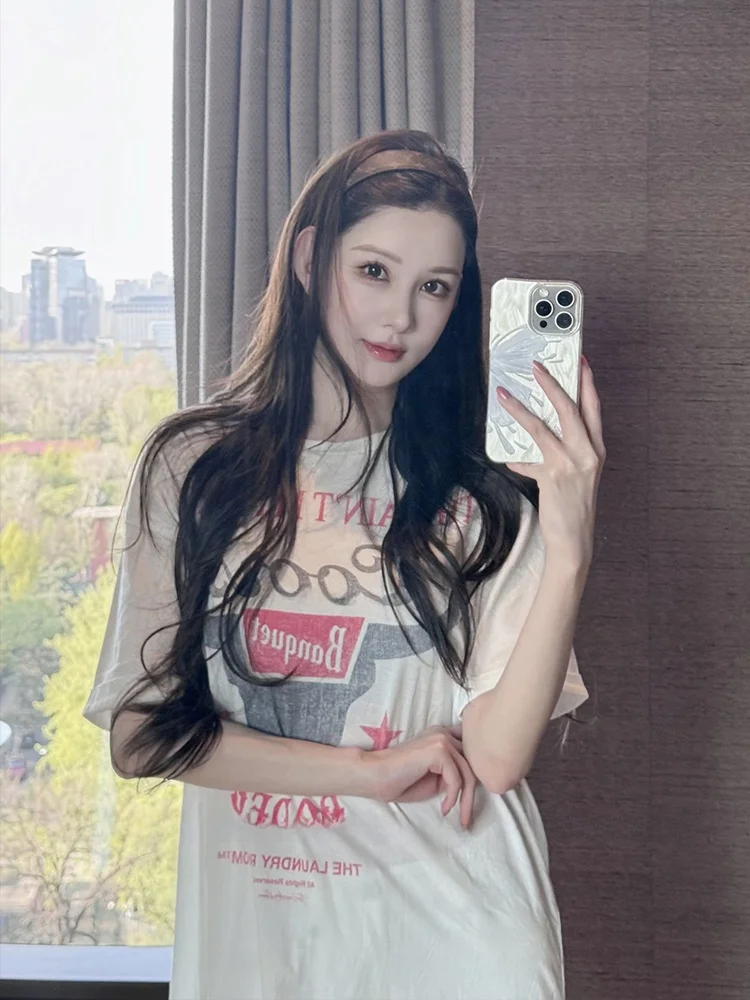 Oversize Loose Women's T-irt round Ne ort Sve Vintage Printed Casual Sle Ladies Faion Spring Season Letter Pattern
Oversize Loose Women's T-irt round Ne ort Sve Vintage Printed Casual Sle Ladies Faion Spring Season Letter Pattern