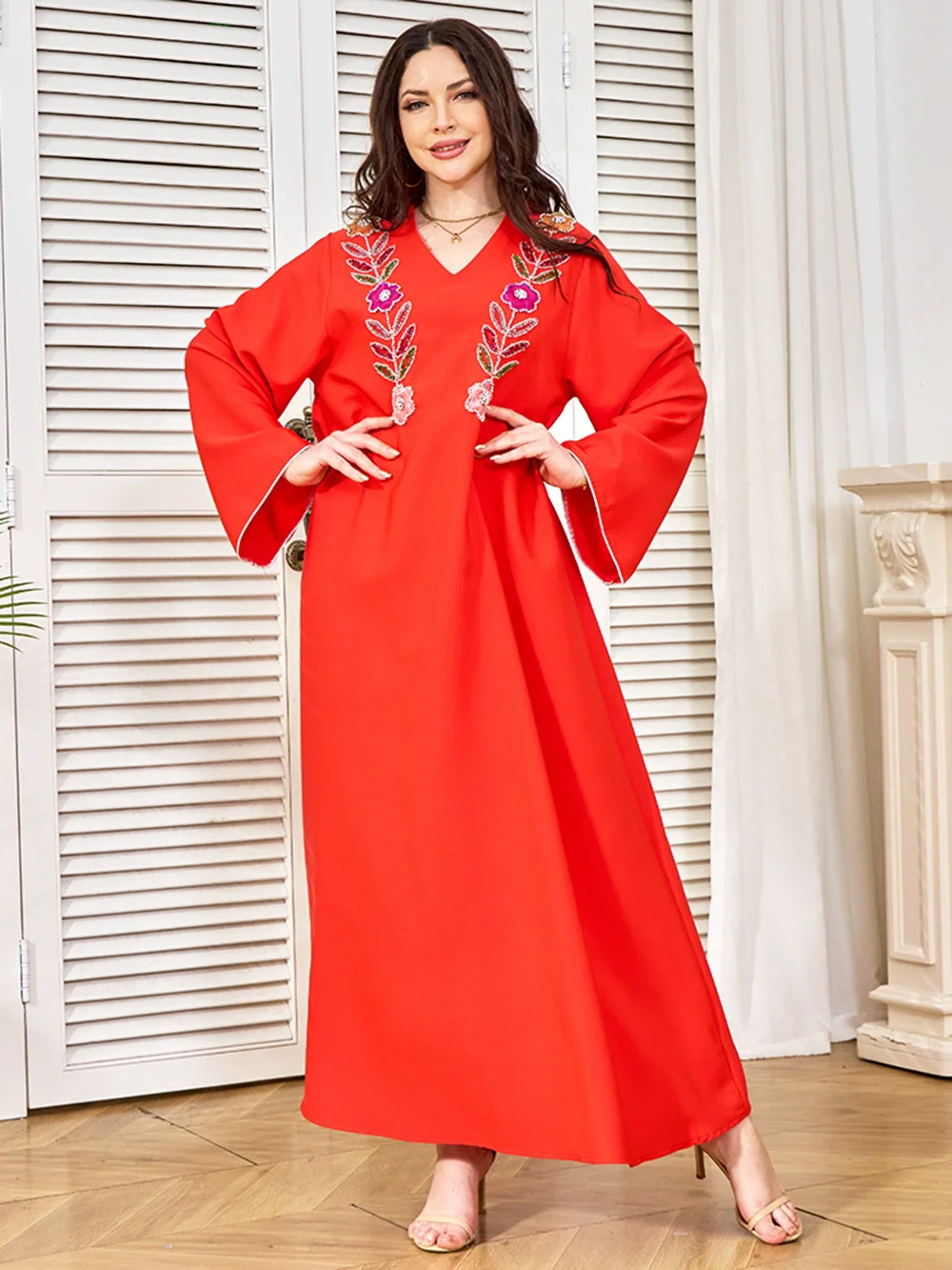 Middle East Dubai Saudi Arabia Fashion New Beaded Robe Muslim Luxury Fashion Dress Abaya Festival Party Dress
Middle East Dubai Saudi Arabia Fashion New Beaded Robe Muslim Luxury Fashion Dress Abaya Festival Party Dress