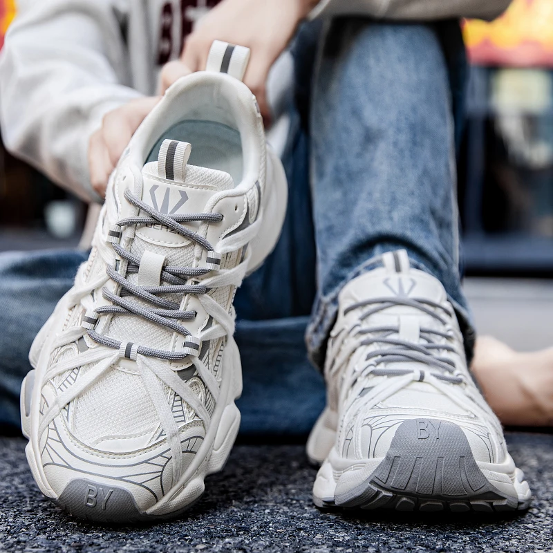 Four Seasons, новая модная мужская повседневная спортивная обувь в стиле пэчворк на толстой подошве, увеличивающая рост, дышащая и модная
Four Seasons, новая модная мужская повседневная спортивная обувь в стиле пэчворк на толстой подошве, увеличивающая рост, дышащая и модная