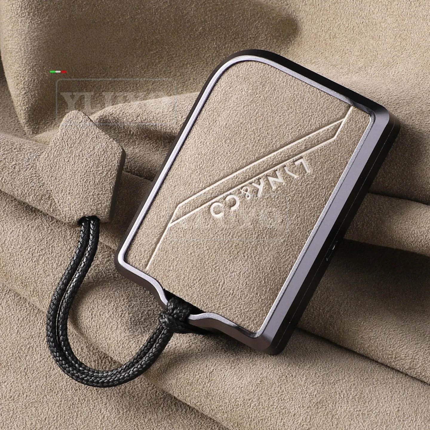 For Lynk & Co 01 02 03 05 06 07 09 Car Key Case Leather Key Cover Protective Sleeve Decorative Buckle Accessory
For Lynk & Co 01 02 03 05 06 07 09 Car Key Case Leather Key Cover Protective Sleeve Decorative Buckle Accessory