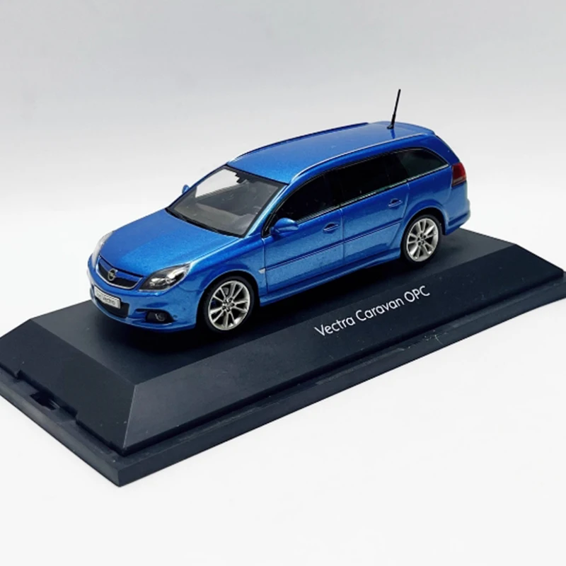 Diecast Original 1:43 Scale Vectra Caravan OPC Alloy Model Finished Product Decoration Hobbies Souvenirs Collection Display
Diecast Original 1:43 Scale Vectra Caravan OPC Alloy Model Finished Product Decoration Hobbies Souvenirs Collection Display