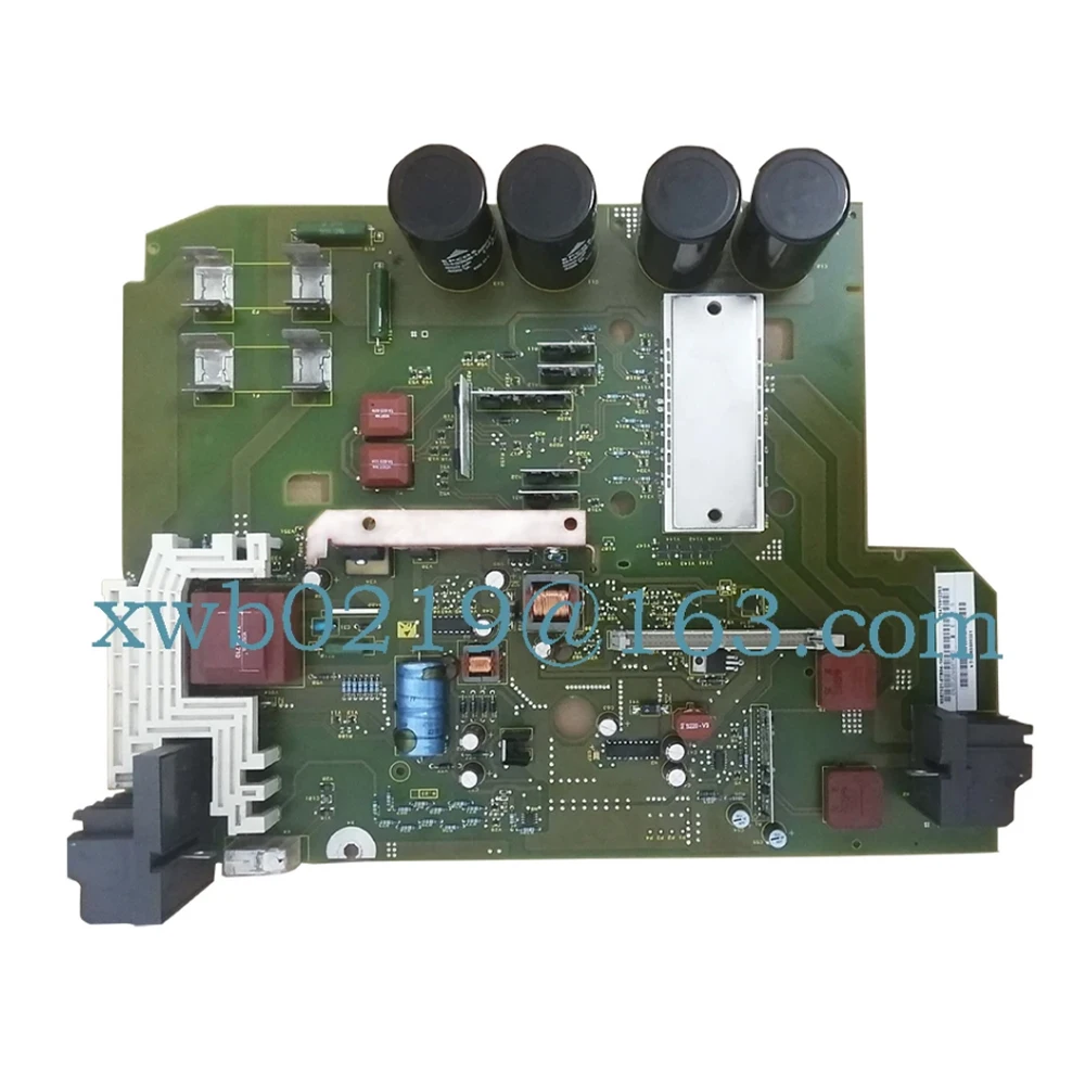 Новая оригинальная плата питания главного привода инвертора 6SE7021-8TB84-1HF3
Новая оригинальная плата питания главного привода инвертора 6SE7021-8TB84-1HF3
