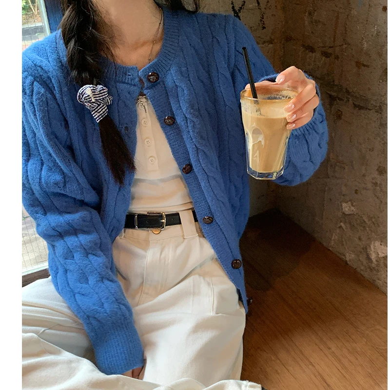 Elegant Casual Cardigan Twist Loose Sweater Fashion O Neck Autumn Jackets Women Long Sleeve Knitted Top Winter Korean Knitwear
Elegant Casual Cardigan Twist Loose Sweater Fashion O Neck Autumn Jackets Women Long Sleeve Knitted Top Winter Korean Knitwear