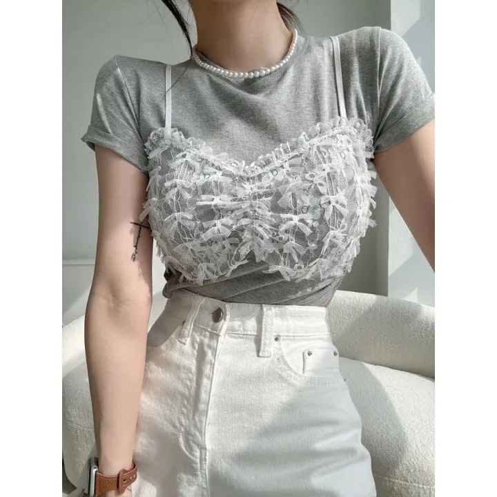 Summer Lace Splice Slim Fit Short Sleeve round Neck Fake Two-Piece Design Sensation Women's Knittedwear Casual Versatile Top
Summer Lace Splice Slim Fit Short Sleeve round Neck Fake Two-Piece Design Sensation Women's Knittedwear Casual Versatile Top