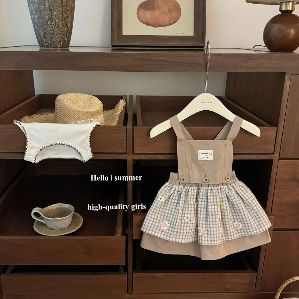 Original Korean Style Baby Girls 2Pcs Outfit, Light Coffee Floral Detachable Suspender Overalls Set for 73-130cm
Original Korean Style Baby Girls 2Pcs Outfit, Light Coffee Floral Detachable Suspender Overalls Set for 73-130cm