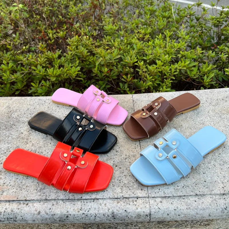 Plus Size Slippers New Square Toe Open Toe Rivet Soft Sole Non-slip Wear-resistant Cutout Flats
Plus Size Slippers New Square Toe Open Toe Rivet Soft Sole Non-slip Wear-resistant Cutout Flats