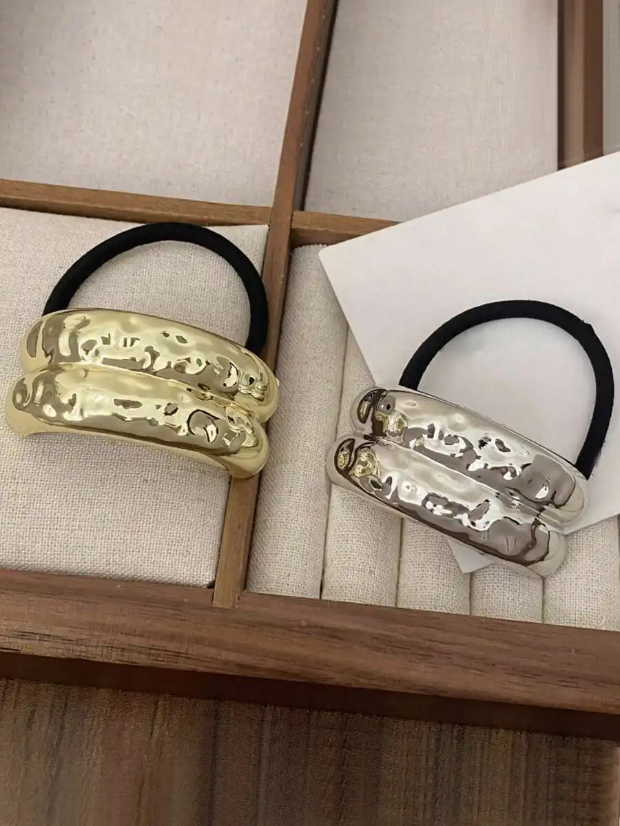 Stylish Metal Elastic Hair Ties For Women Ponytail Holders Simple Versatile Hair Accessories
Stylish Metal Elastic Hair Ties For Women Ponytail Holders Simple Versatile Hair Accessories