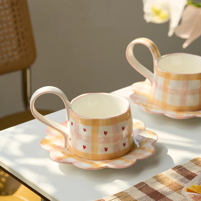 Retro Gift Box Ceramic Coffee Cups Creative Exquisite Coffee Cup Home Afternoon Tea Dessert Ice Cream Mug Sweet Birthday Gifts
Retro Gift Box Ceramic Coffee Cups Creative Exquisite Coffee Cup Home Afternoon Tea Dessert Ice Cream Mug Sweet Birthday Gifts
