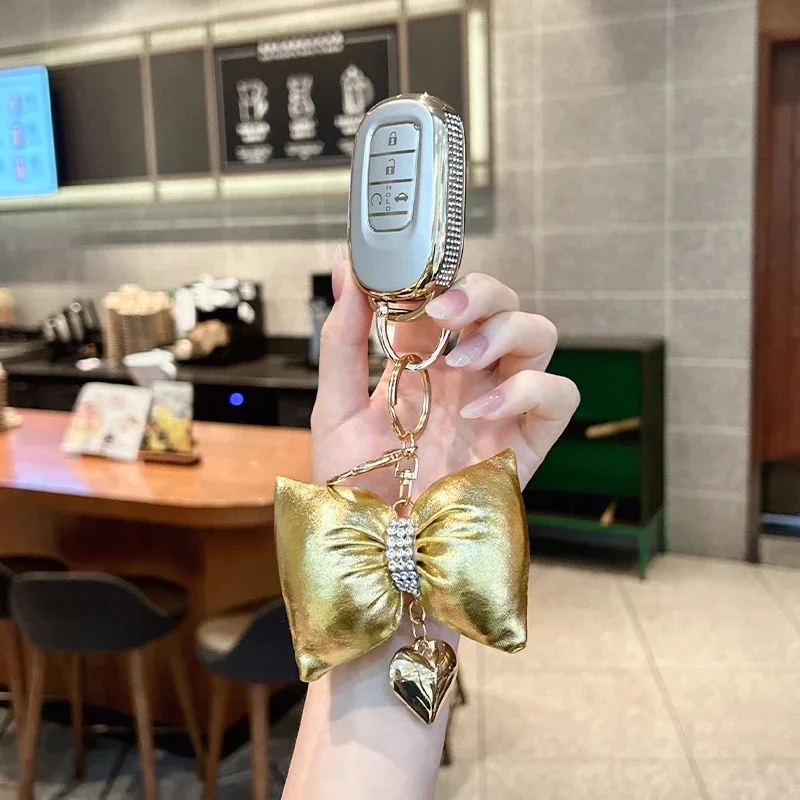 Suitable for Honda Civic key Shell Key decoration car interior car accessories keychain
Suitable for Honda Civic key Shell Key decoration car interior car accessories keychain