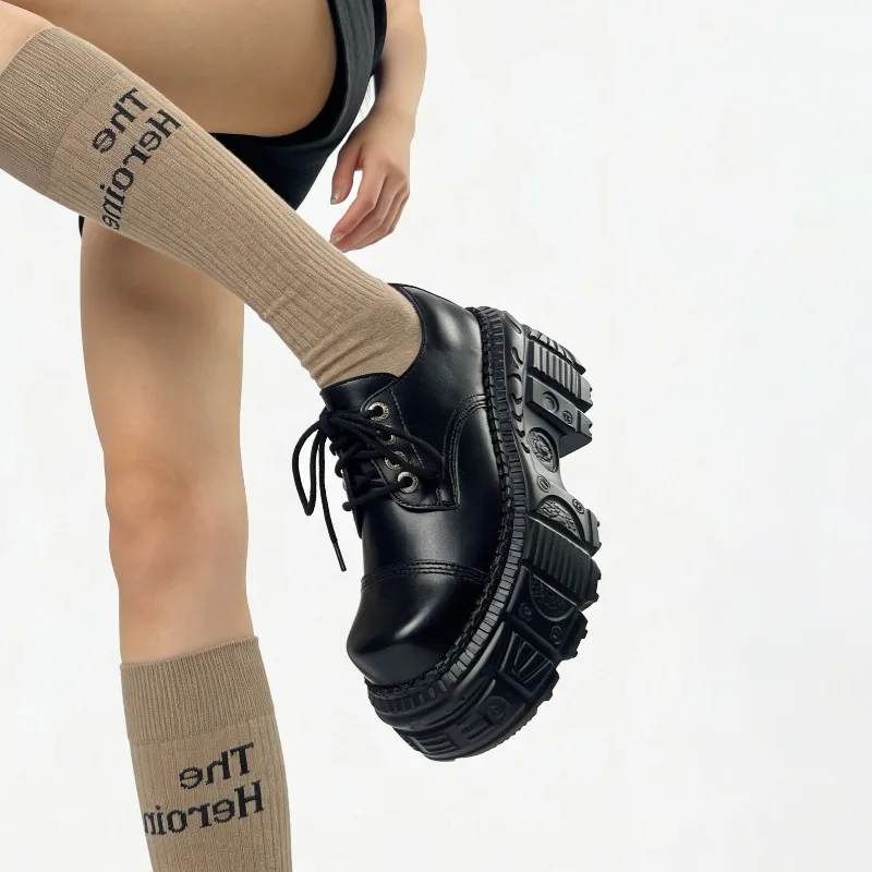 Gothic Womens Shoes New Exquisite Platform Oxford Shoes for Woman Fashion Britain Casual Shoe Designer Shoes Zapatos De Mujer
Gothic Womens Shoes New Exquisite Platform Oxford Shoes for Woman Fashion Britain Casual Shoe Designer Shoes Zapatos De Mujer