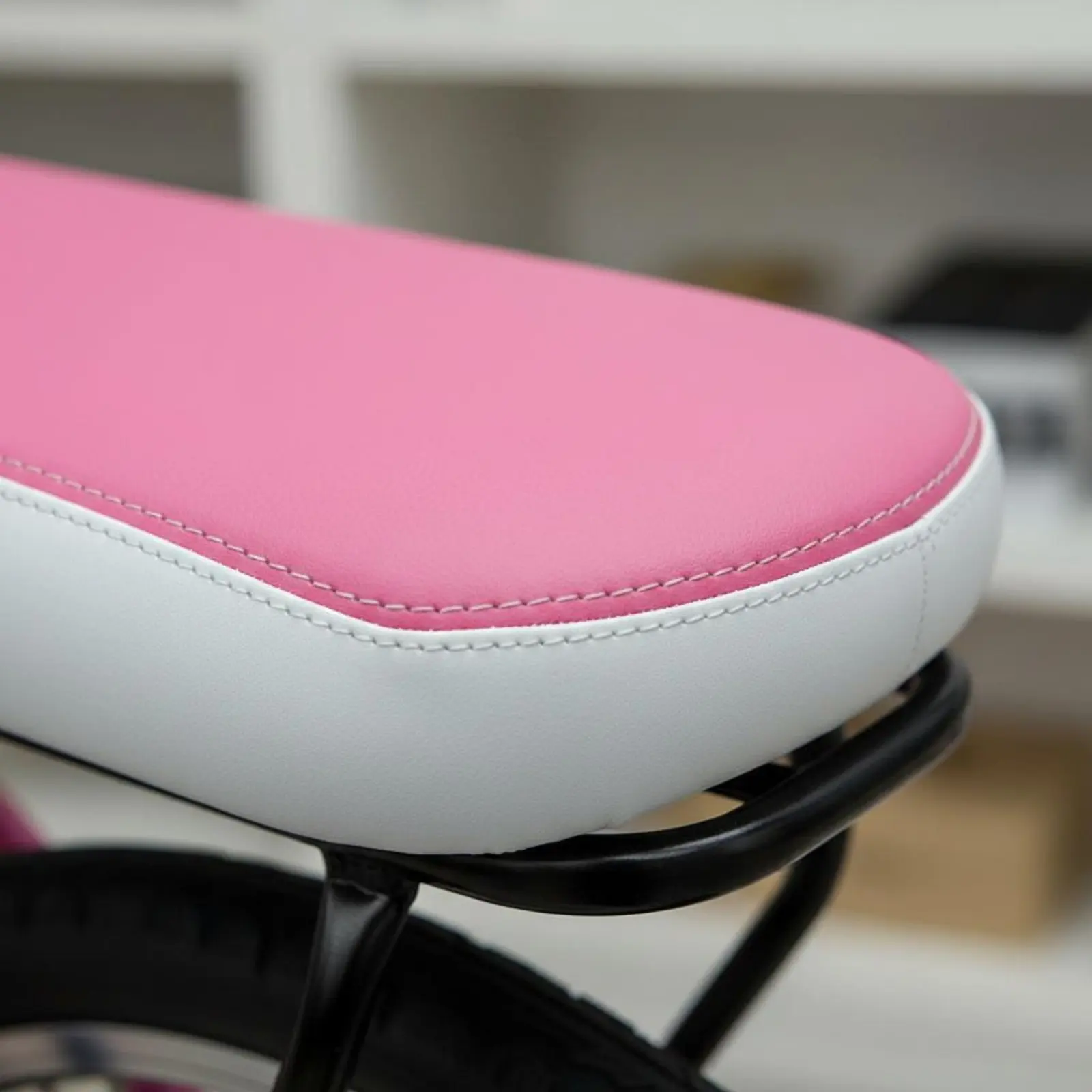 Bike Rear Seat with Backrest Easy to Install Bike Rear Rack Seat Pad Wear-Resistant Waterproof for Children
Bike Rear Seat with Backrest Easy to Install Bike Rear Rack Seat Pad Wear-Resistant Waterproof for Children