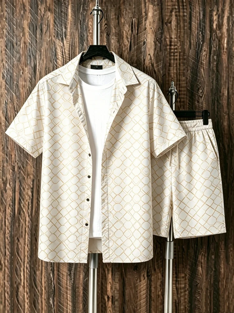 Men's Short Sleeve Shirt & Shorts Set, Loose Comfort Luxurious Gold Geometric Print Casual Summer Outfit, Elegant & High-end
Men's Short Sleeve Shirt & Shorts Set, Loose Comfort Luxurious Gold Geometric Print Casual Summer Outfit, Elegant & High-end