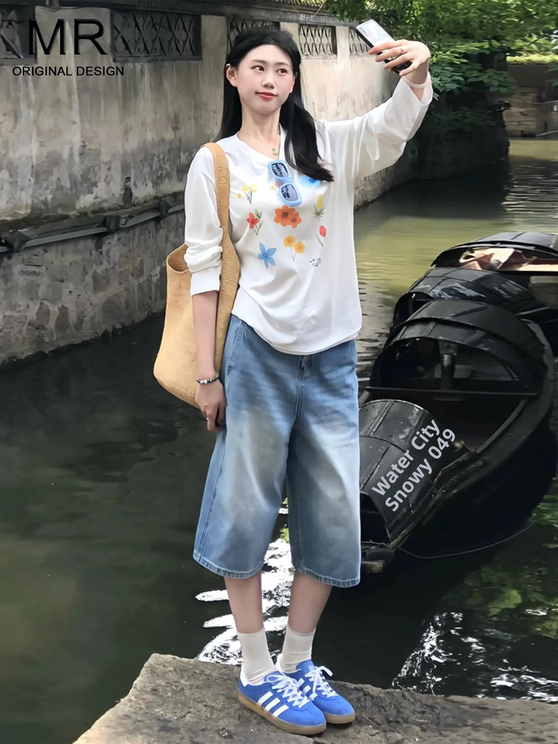 Retro Blue Creamy Denim Seven-Foot Pants Women's Loose Wide-Leg Jeans High Waist Casual Style Spring Summer Trendy Girls
Retro Blue Creamy Denim Seven-Foot Pants Women's Loose Wide-Leg Jeans High Waist Casual Style Spring Summer Trendy Girls