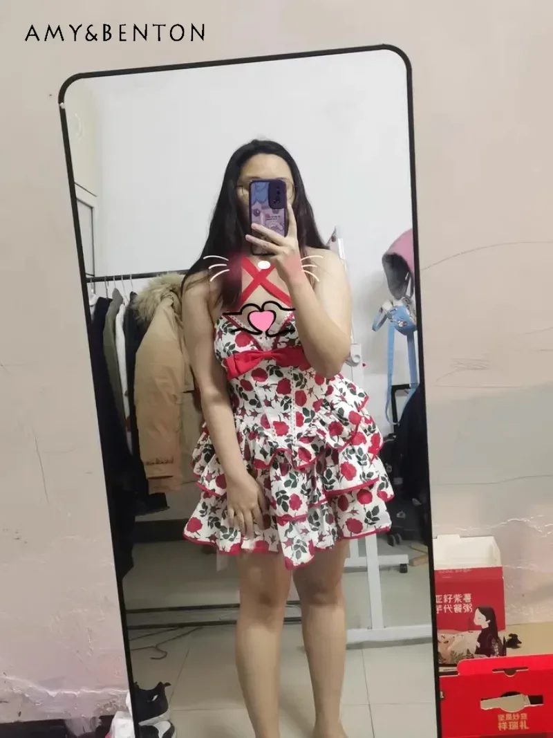 2025 New Pure Lust Hot Girl Retro Red Rose Sexy Neck Sleeveless Bow Waist Strap Fluffy Dress For Women
2025 New Pure Lust Hot Girl Retro Red Rose Sexy Neck Sleeveless Bow Waist Strap Fluffy Dress For Women