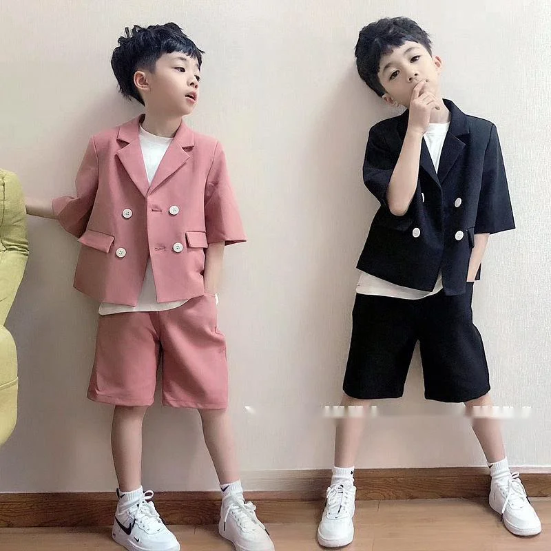 2024 Summer Children's Wear Boys' And Girls' Suit Sets Solid Short Sleeve Coat Shorts White Interior Layering Shirt 3pcs Suits
2024 Summer Children's Wear Boys' And Girls' Suit Sets Solid Short Sleeve Coat Shorts White Interior Layering Shirt 3pcs Suits
