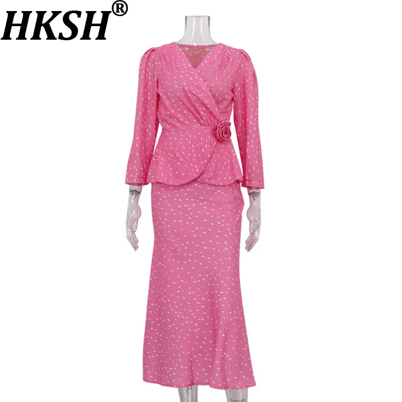HKSH 2026 Spring Summer New Women Chic Set Two-piece V-neck Lace-up Long Sleeves Waist Cinching Top Zipper Printed Skirt HK17657
HKSH 2026 Spring Summer New Women Chic Set Two-piece V-neck Lace-up Long Sleeves Waist Cinching Top Zipper Printed Skirt HK17657