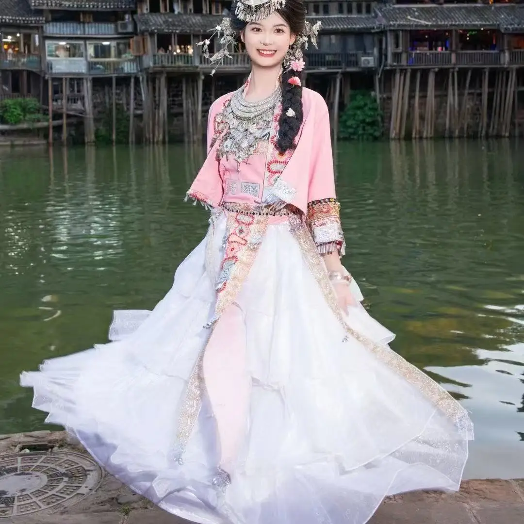 Elegant Pink Hmong Costume for Women Traditional Chinese Hanfu Carnival Stage Performance Suits Travel Photography Outfits Hmong
Elegant Pink Hmong Costume for Women Traditional Chinese Hanfu Carnival Stage Performance Suits Travel Photography Outfits Hmong