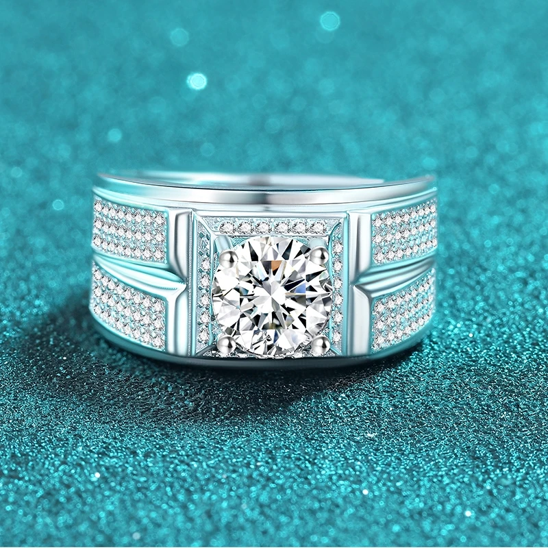 High quality 1.5CT D color transparent diamond jewelry 925 sterling silver engagement men's wedding ring adjustable
High quality 1.5CT D color transparent diamond jewelry 925 sterling silver engagement men's wedding ring adjustable