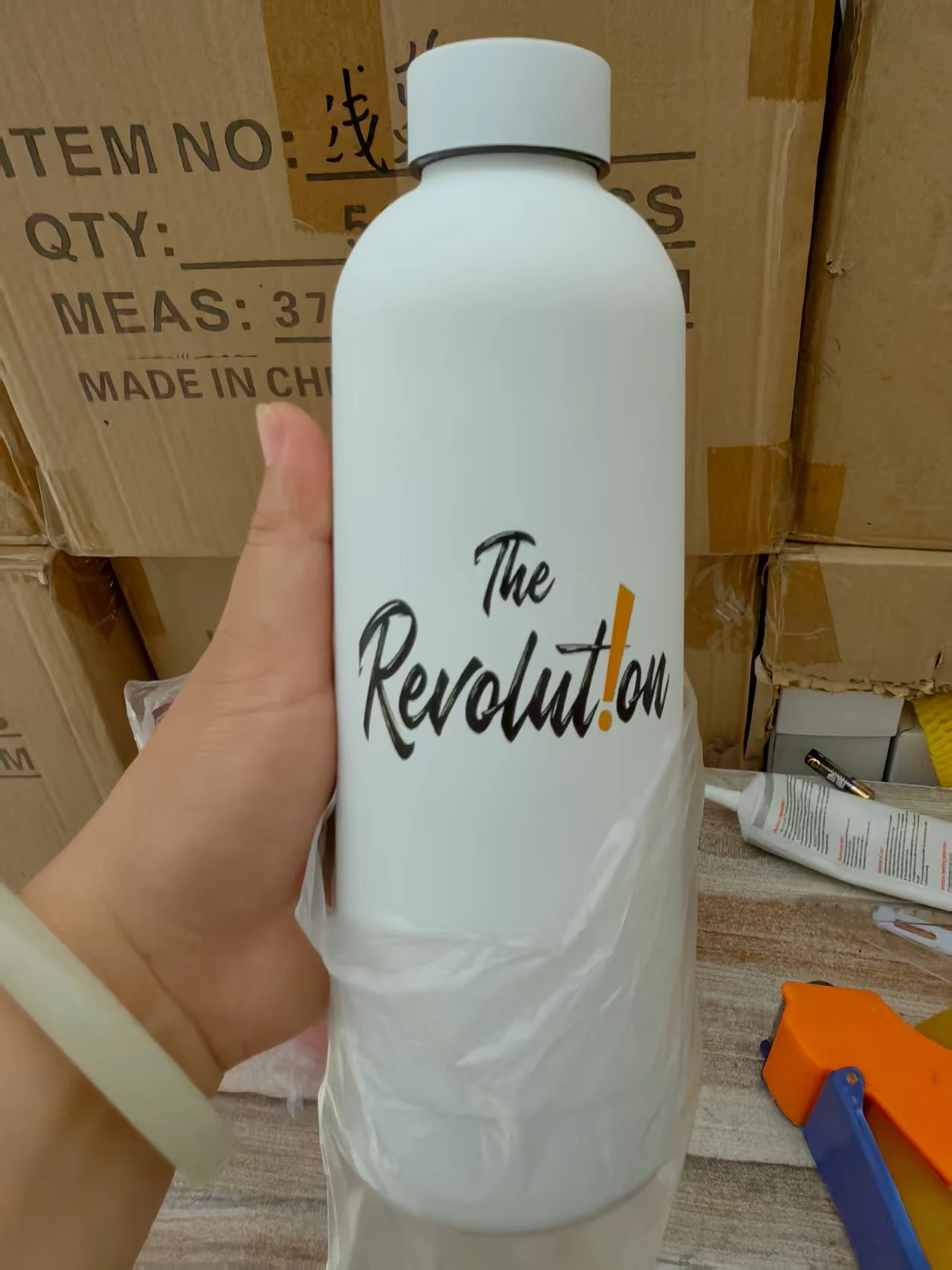 LOGO Text Personalized Water Bottle Plastic Cup Gift Hot Cold 500ml Insulated Thermos Wedding Bachelorette Party Drink Flasks
LOGO Text Personalized Water Bottle Plastic Cup Gift Hot Cold 500ml Insulated Thermos Wedding Bachelorette Party Drink Flasks