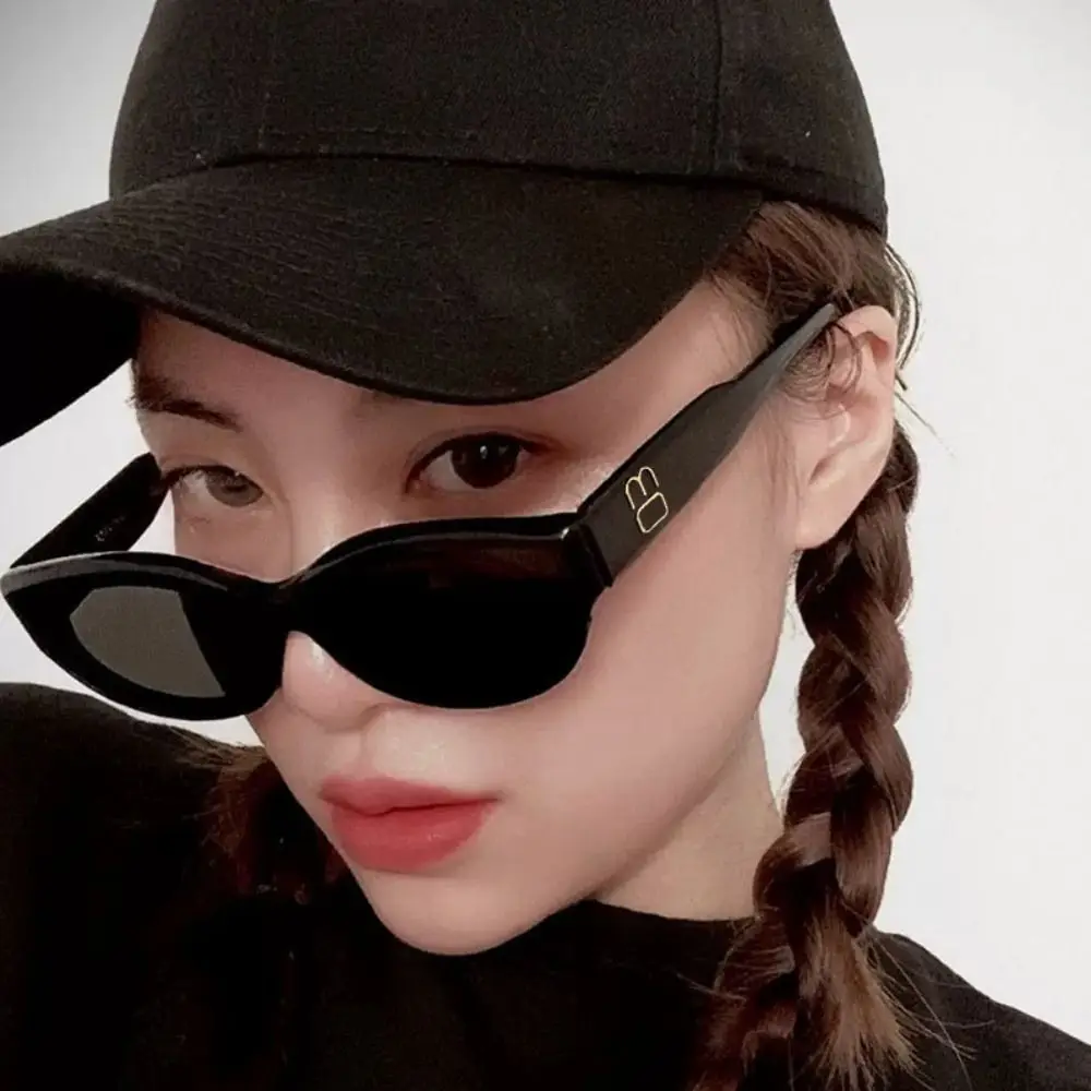 Punk Cat Eye Sunglasses Simple Sun-Protective Driving Glasses Eyewear Decoration Accessories Black Shades Glasses for Women Man
Punk Cat Eye Sunglasses Simple Sun-Protective Driving Glasses Eyewear Decoration Accessories Black Shades Glasses for Women Man