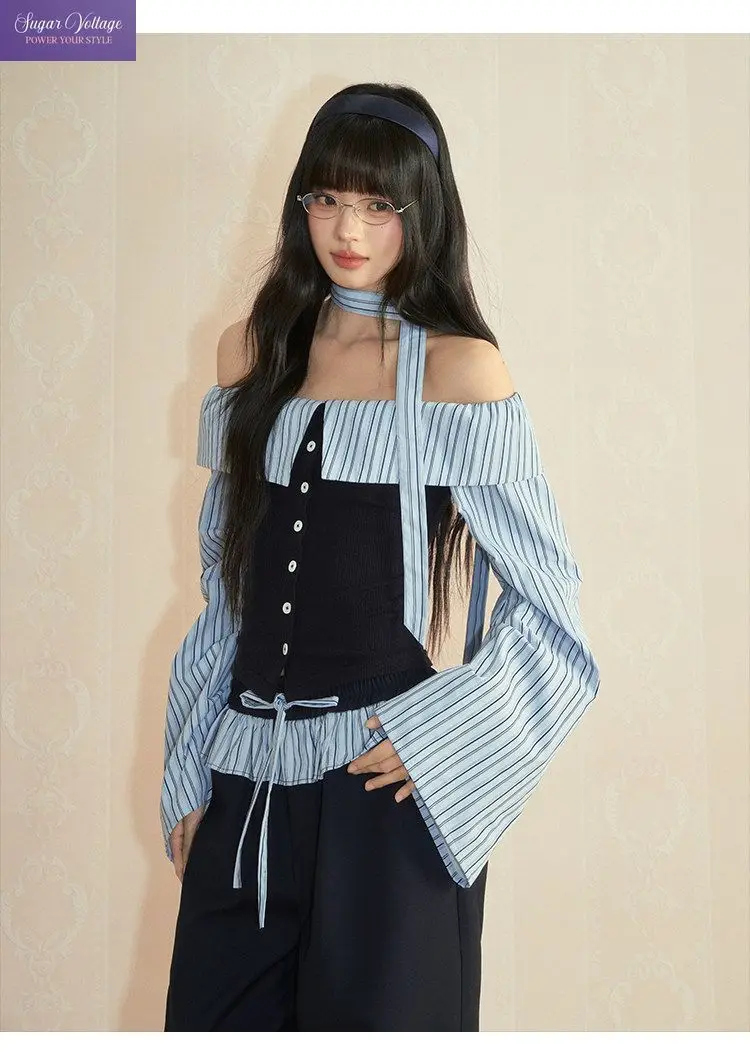 Preppy Off Shoulder Halter Striped Button Front 2 Piece Set Women Bell Sleeve Corset Top High Waist Wide Leg Pants Daily Outfit
Preppy Off Shoulder Halter Striped Button Front 2 Piece Set Women Bell Sleeve Corset Top High Waist Wide Leg Pants Daily Outfit