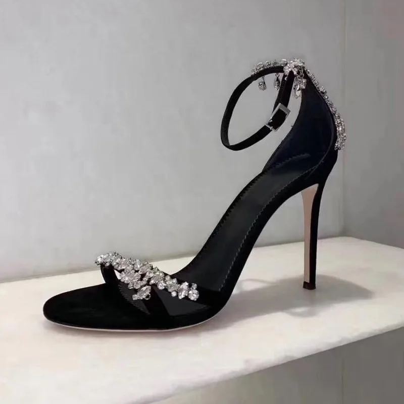One button sandals with female internet celebrity rhinestones, sexy black high heels, slim heels,exposed toes, elegant socialite
One button sandals with female internet celebrity rhinestones, sexy black high heels, slim heels,exposed toes, elegant socialite